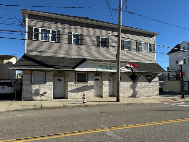 Corner Stone Lounge