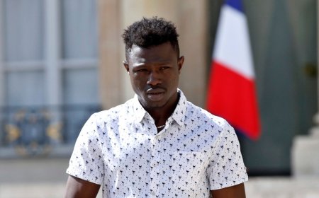O "homem-aranha" maliano que salvou uma criança em França e agora é um herói