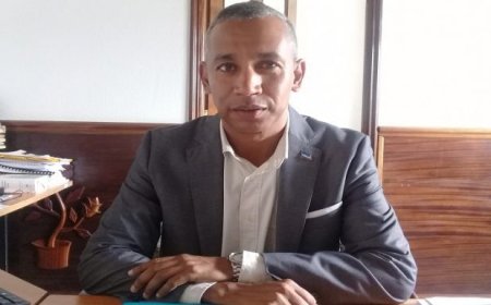 Presidente da Câmara Municipal e Vereadores se reúnem com jovens de Nossa Senhora do Monte para discutir questões locais