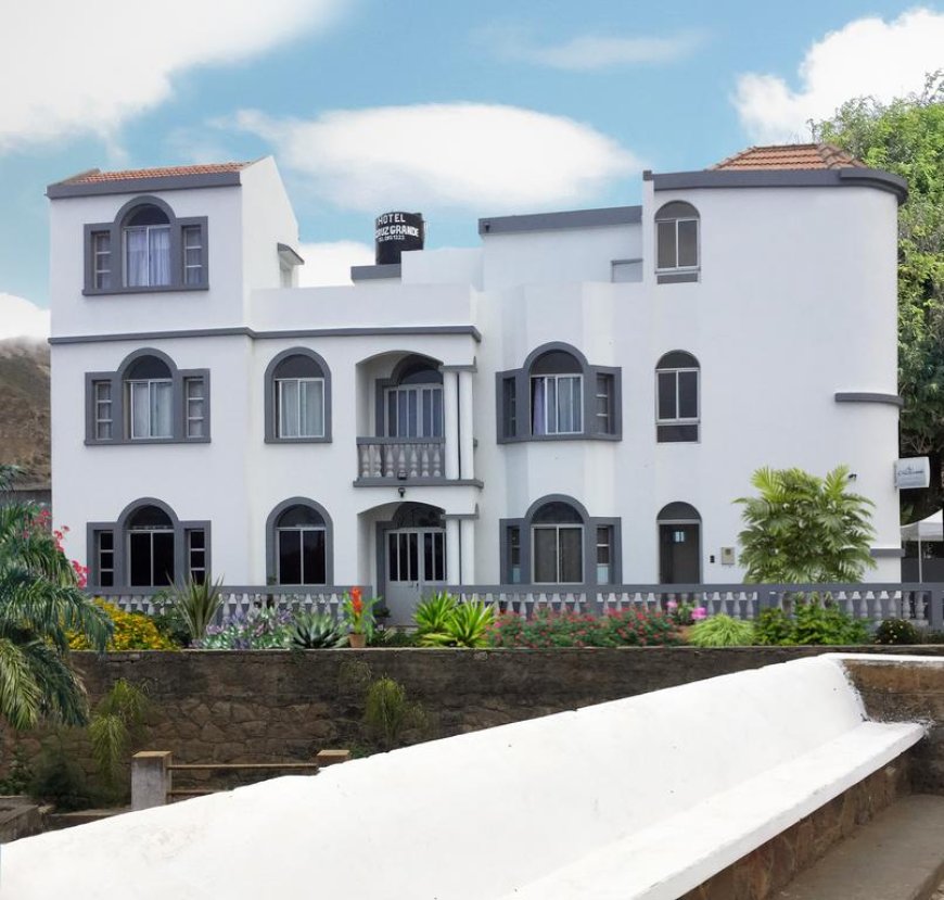 Hotel Cruz Grande - Nova Escolha