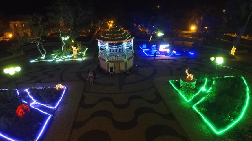 Photo of the week: Praca da Brava embellished as part of the "Brava Light" project