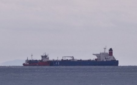 Ucrânia: Petróleo russo transferido entre navios em águas cabo-verdianas