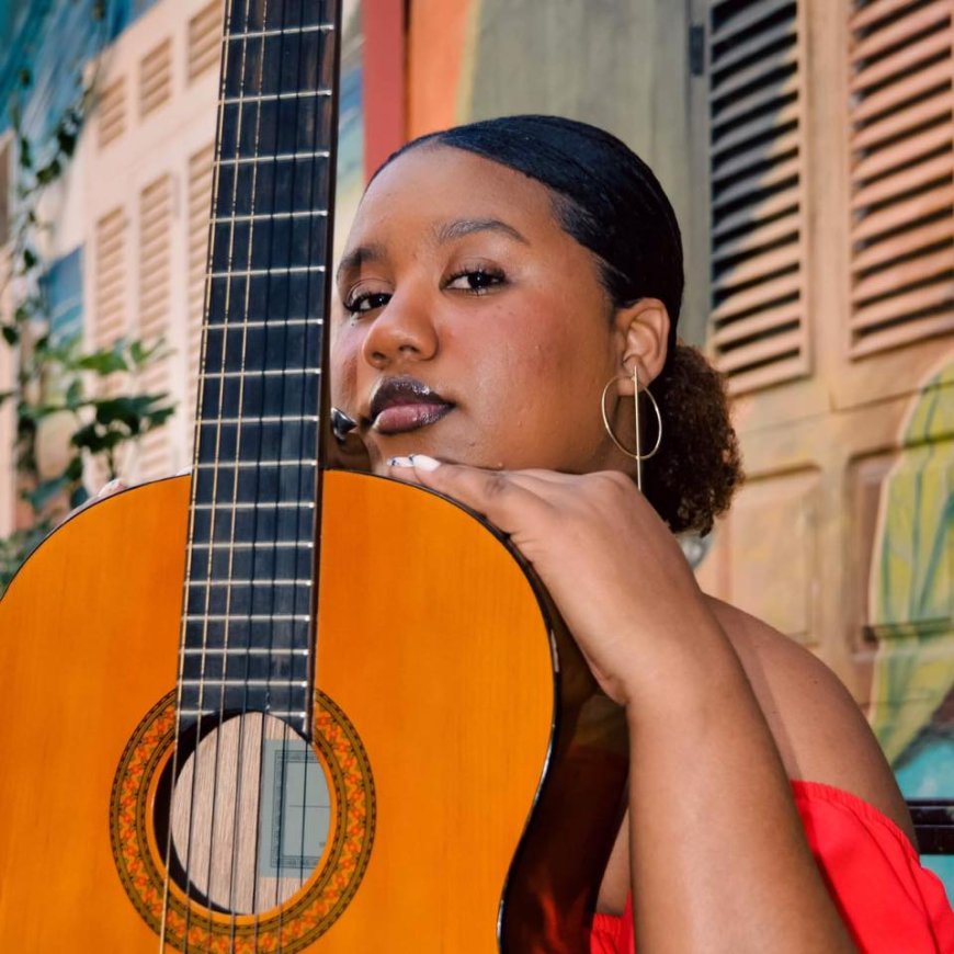 PRODUCER'S IRRECUSABLE PROPOSAL LEADS YOUNG PEOPLE TO CONCILIATE NURSING AND MUSIC