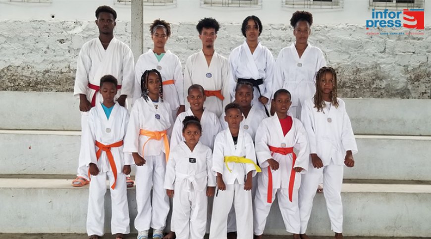 Ilha Brava recebe demonstração de artes marciais do grupo Fogo em Chama e contactos para implementar o karaté