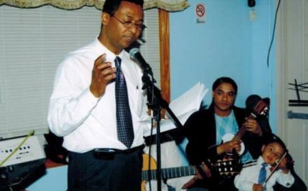 Jack  Pina. Não vive da música, mas não vive sem música