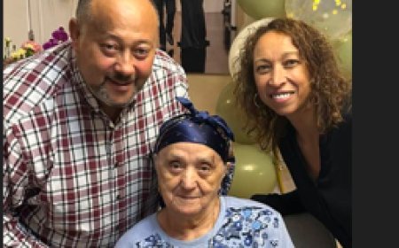 Mãe Candinha querida completa 90 primaveras.