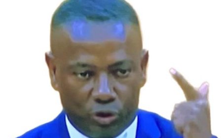 O Político, OLAVO CORREIA, que para chegar ao Poder prometeu acabar com os Avales
