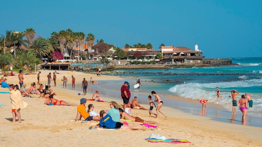 Alerta sanitário do Reino Unido sobre viagens a Cabo Verde após casos de infeções gastrointestinais